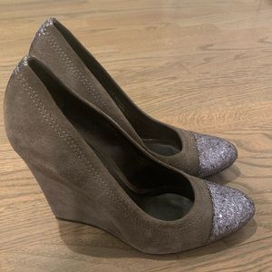 Tory Burch Closed Toe wedges